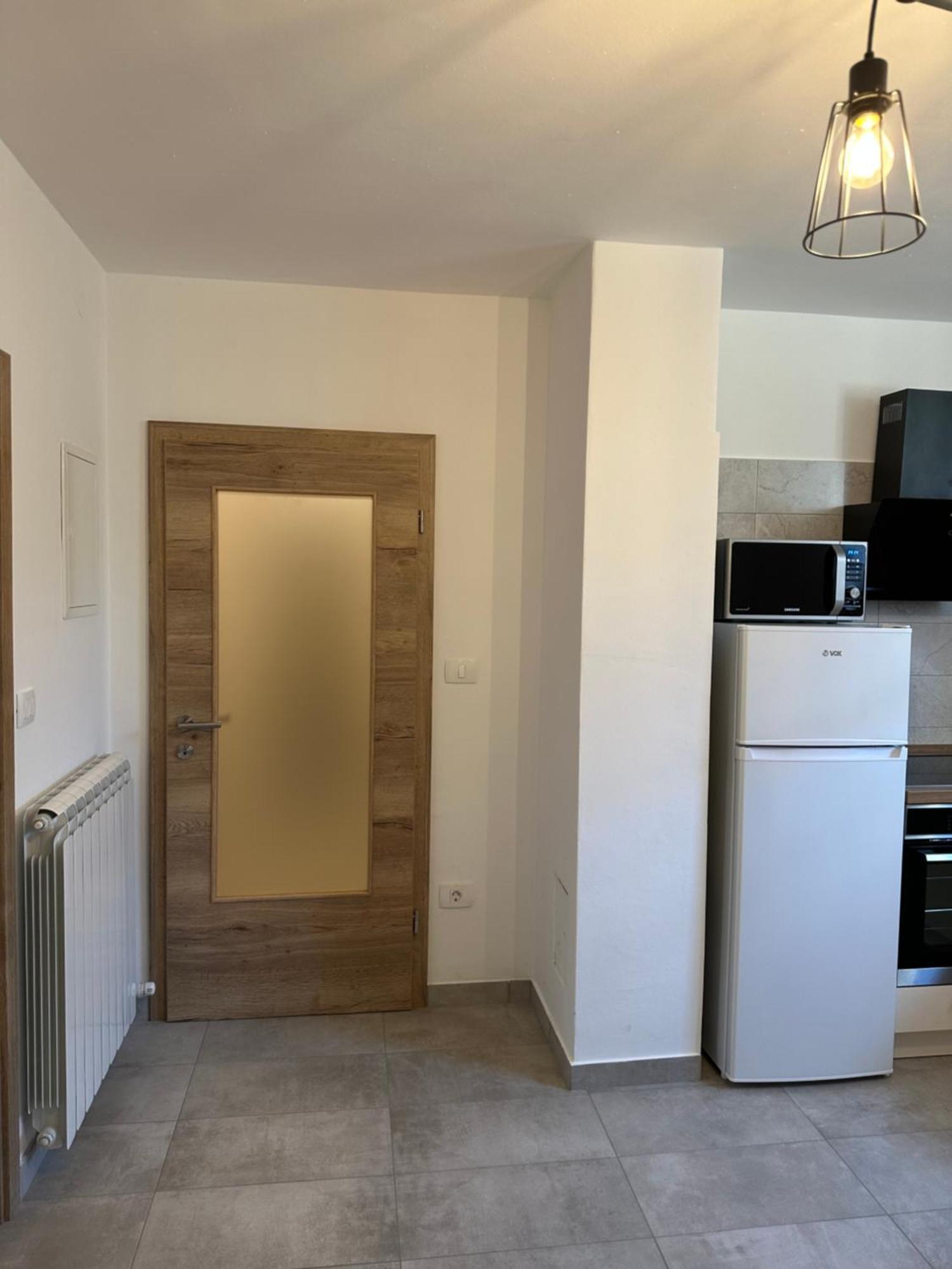 Apartma Anze Samec Dobravlje ภายนอก รูปภาพ